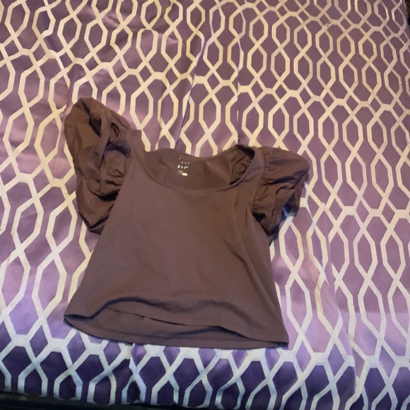 Target brown shirt, less than a year old - Picture 1 of 2